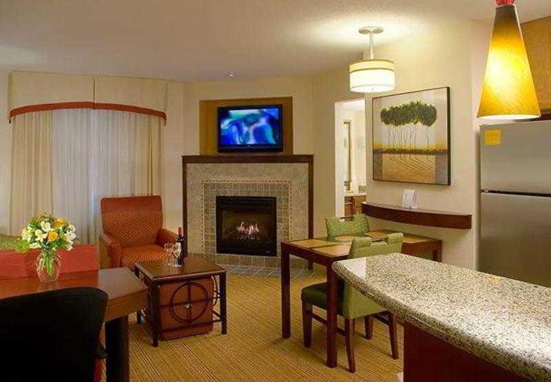 Residence Inn Toledo Maumee Rum bild